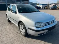 Second-hand VW Golf IV 75 CP (55 kW) 2001 Argintiu Berlinǎ