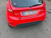 Gebraucht Ford Fiesta 90 PS (66 kW) 2010 Rot Kleinwagen