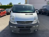 Używany Opel Vivaro 101 KM (74 kW) 2005 Srebrny Minivan