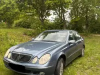 Gebraucht Mercedes E320 211 PS (155 kW) 2002 Blau Limousine