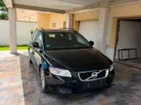 Gebraucht Volvo V50 131 PS (96 kW) 2010 Schwarz Kombi