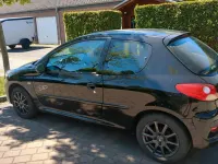 Gebraucht Peugeot 206+ 68 PS (50 kW) 2010 Schwarz Kleinwagen