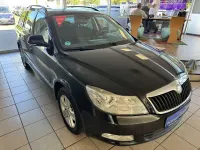 Gebraucht Skoda Octavia Ambition 105 PS (77 kW) 2010 Schwarz Kombi