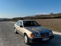 Gebraucht Mercedes E230 132 PS (97 kW) 1988 Limousine