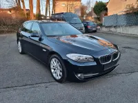 Gebraucht BMW 525 218 PS (160 kW) 2012 Blau Kombi
