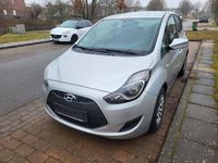 Usado Hyundai i20 Space 90 HP (66 kW) 2018 Prateado Monovolume
