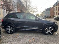 Gebraucht VW Touareg R-line 262 PS (192 kW) 2015 Blau SUV