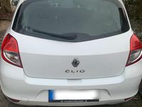 Gebraucht Renault Clio IV 55 PS (40 kW) 2012 Weiß Kleinwagen