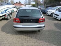 Gebraucht Volvo V40 116 PS (85 kW) 1998 Silber Kombi