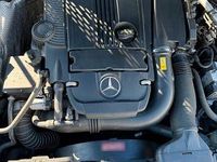 Second-hand Mercedes SLK200 184 CP (135 kW) 2011 Negru Cabrio