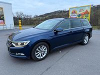 Gebraucht VW Passat 150 PS (110 kW) 2018 Blau Kombi