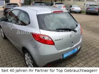 Gebraucht Mazda 2 Edition 84 PS (61 kW) 2011 Silber Kleinwagen