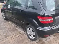 Gebraucht Mercedes B170 116 PS (85 kW) 2009 Schwarz Van / Kleinbus