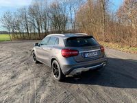 Gebraucht Mercedes GLA200 Urban 156 PS (114 kW) 2019 SUV