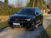 Nowe Volvo XC40 Plus 247 KM (181 kW) 2025 Czarny SUV