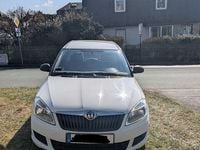 Gebraucht Skoda Roomster 69 PS (50 kW) 2012 Weiß Van / Kleinbus