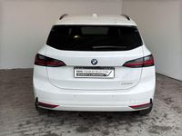 Gebraucht BMW 220 Active Tourer 170 PS (125 kW) 2025 Alpinweiß Van / Kleinbus