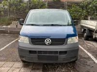 Second-hand VW Caravelle 85 CP (62 kW) 2005 Albastru Van