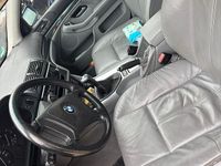 Second-hand BMW 520 170 CP (125 kW) 2002 Negru Berlinǎ