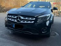 Gebraucht Mercedes GLA180 109 PS (80 kW) 2017 Schwarz SUV