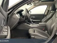 Gebraucht BMW 320 Luxury Line 190 PS (139 kW) 2022 Saphirschwarz metallic Kombi