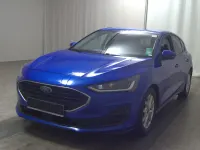 Używany Ford Focus Cool & Connect 120 KM (88 kW) 2022 Niebieski Sedan/Limuzyna