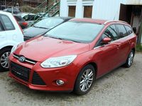 Gebraucht Ford Focus Titanium 125 PS (91 kW) 2012 Rot Limousine