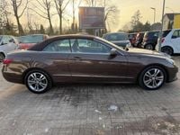 Gebraucht Mercedes E350 258 PS (189 kW) 2015 Dolomitbraun Cabrio