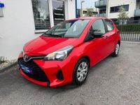 Gebraucht Toyota Yaris Basis 69 PS (50 kW) 2016 Rot Kleinwagen