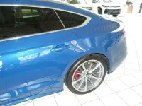 Gebraucht Audi A5 Sportback S-Line 204 PS (150 kW) 2023 Blau Kleinwagen