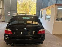Gebraucht BMW 520 177 PS (130 kW) 2010 Schwarz Kombi