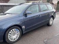 Gebraucht VW Passat Trendline 140 PS (102 kW) 2007 Bluegraphit perleffekt Kombi