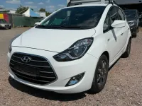 Gebraucht Hyundai ix20 Passion 90 PS (66 kW) 2017 Weiß Kleinwagen