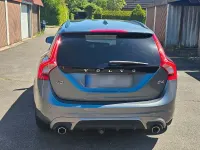 Gebraucht Volvo V60 R-Design 190 PS (139 kW) 2017 Grau Kombi