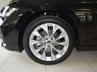 Gebraucht Skoda Superb Selection 150 PS (110 kW) 2024 Onyxschwarz metallic Kombi