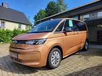 Gebraucht VW Multivan 150 PS (110 kW) 2023 Gold Van