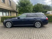 Gebraucht Mercedes E220 All-Terrain 194 PS (142 kW) 2017 Blau Kombi