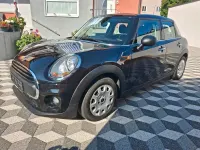 Gebraucht Mini Cooper D 90 PS (66 kW) 2018 Schwarz Kleinwagen