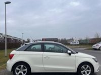 Gebraucht Audi A1 86 PS (63 kW) 2011 Weiß Kleinwagen