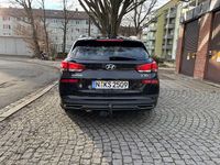 Gebraucht Hyundai i30 Intro Edition 116 PS (85 kW) 2021 Schwarz Kombi