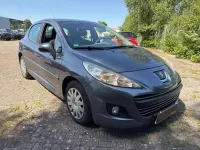 Gebraucht Peugeot 207 90 PS (66 kW) 2010 Lack grau thorium/metallic Limousine