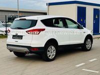 Gebraucht Ford Kuga Trend 120 PS (88 kW) 2015 Weiß SUV