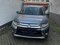 Gebraucht Mitsubishi Outlander 150 PS (110 kW) 2016 Grau SUV