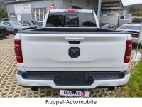 Gebraucht Dodge Ram 401 PS (294 kW) 2021 Weiß Pickup