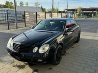 Gebraucht Mercedes E220 136 PS (100 kW) 2007 Schwarz Limousine