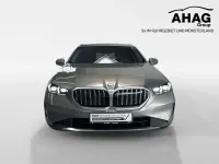 Gebraucht BMW 530e 299 PS (219 kW) 2024 Oxidgrau metallic Kombi