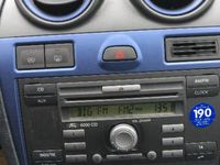 Gebraucht Ford Fiesta Style 60 PS (44 kW) 2007 Silber metallic Kleinwagen