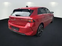 Gebraucht Opel Astra Elegance 110 PS (80 kW) 2023 Chili rot/kardio rot Kleinwagen