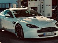 Gebraucht Aston Martin V8 Vantage 385 PS (283 kW) 2007 Weiß Coupé