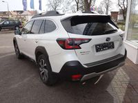 Gebraucht Subaru Outback Platinum 169 PS (124 kW) 2022 Crystal white pearl. Kombi